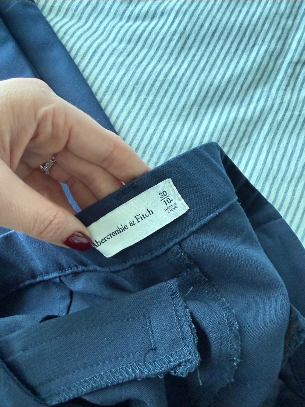 Abercrombie worn once asymmetrical waist trouser - Picture 3 of 3